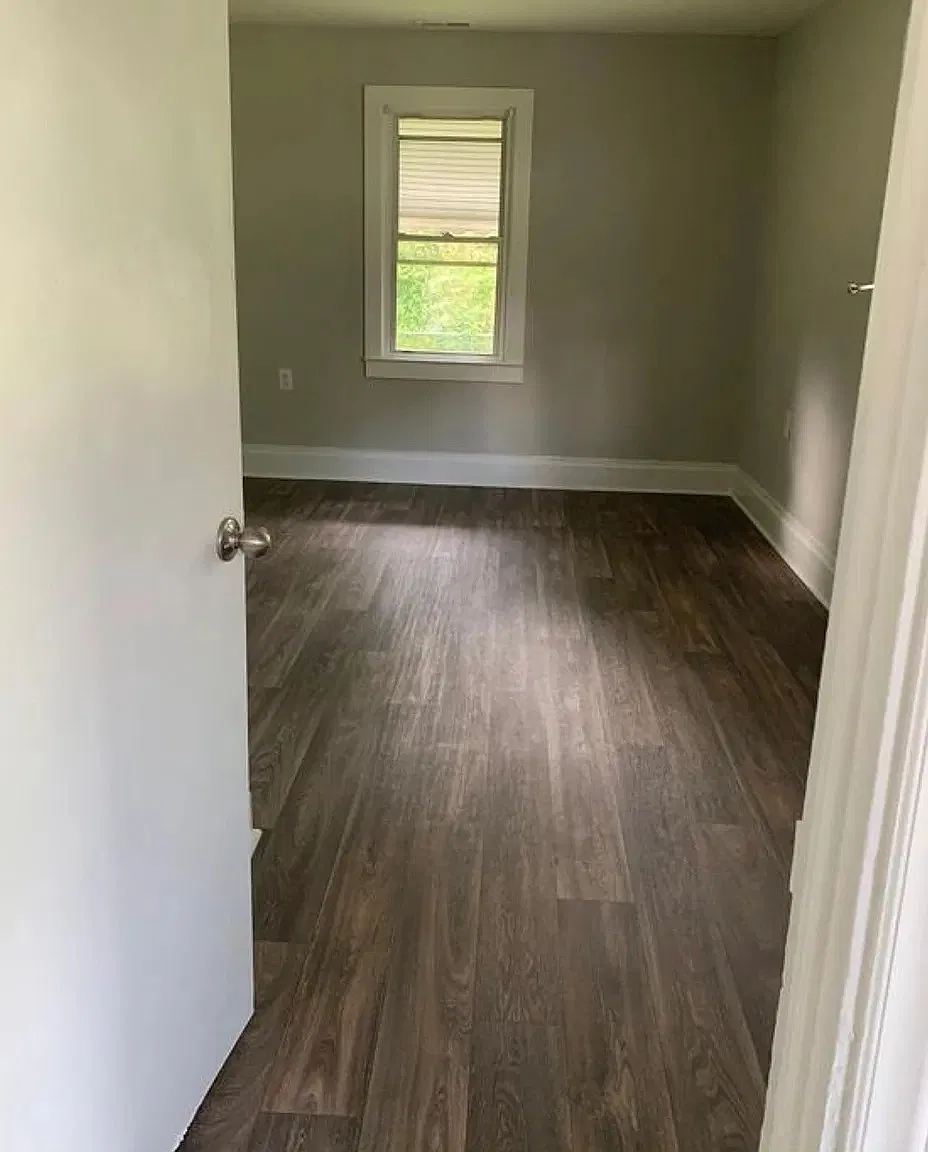 409 Cox St - 1 — Photo 4
