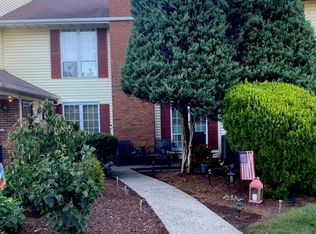 21 The Knls, Warwick, NY 10990