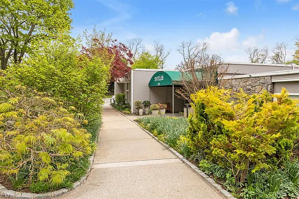 Sold by Compass | media 29