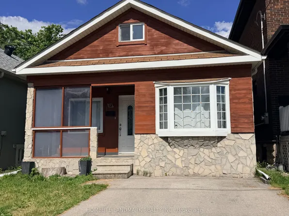 15 14th St, Toronto, ON M8V 3H8