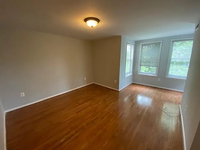 308 3rd St SE #3 — Photo 7