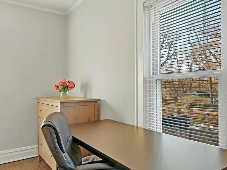 311 W Park Ave — Photo 36