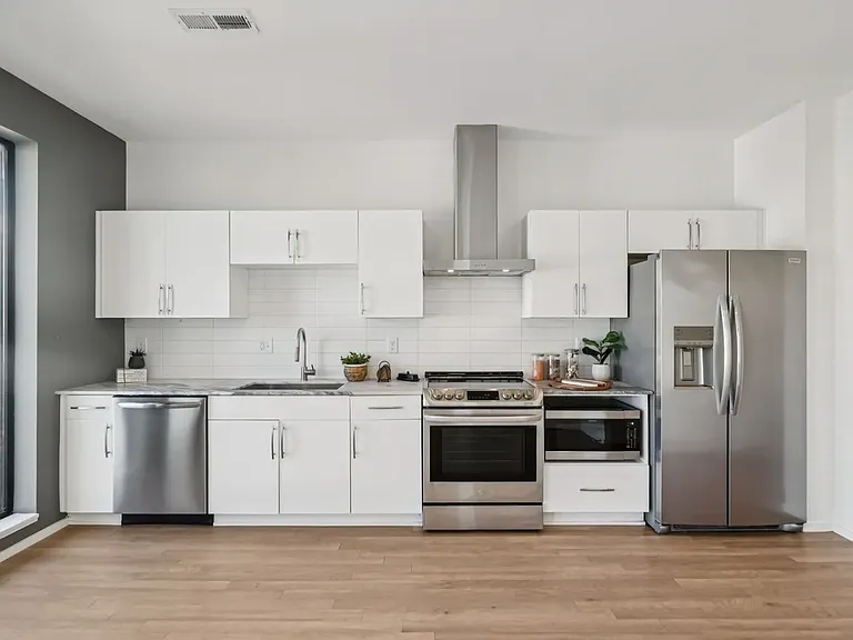 806 Olympic St #407 — Photo 17