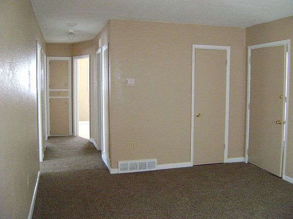5th image of 609 NW Glendale Dr