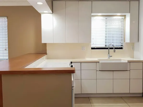 331 Lakeview Dr APT 206, Fort Lauderdale, FL 33326