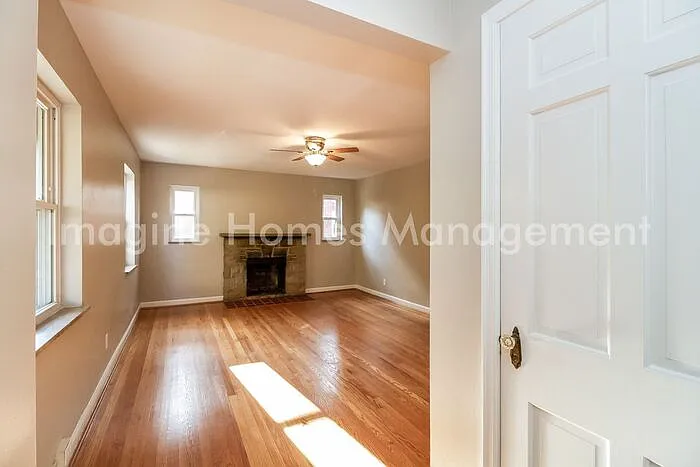 4019 Paxton Ave #2 — Photo 2