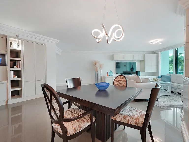 550 SE Mizner Blvd #B209 — Photo 10
