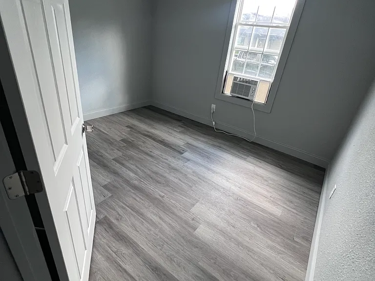 826 Maple Ct — Photo 6