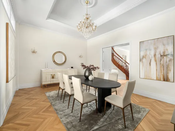 51 East 67th Street image 8 of 19