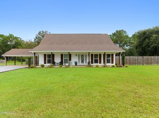 23117 Hinton Rd, Lucedale, MS 39452
