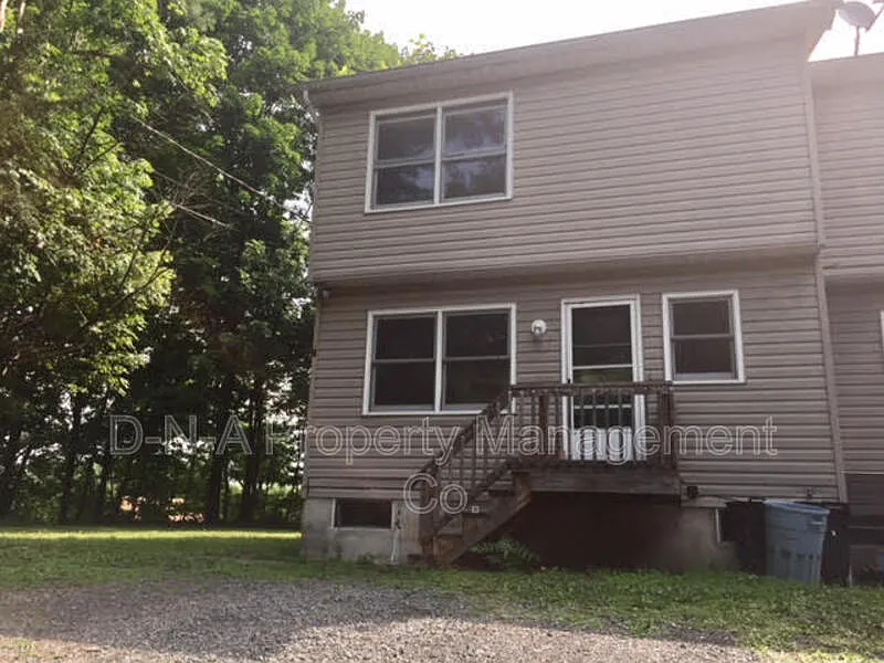 2 bed, 1.5 bath, 1096 sqft, $1,550 — Photo 1