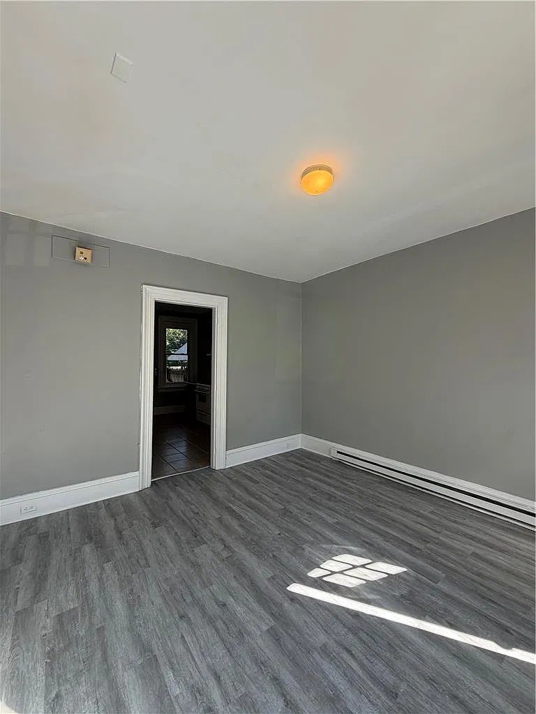 1 bed, 1.0 bath, 1100 sqft, $1,495 — Photo 4