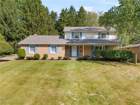 415 Bachtel St SE, North Canton, OH 44720
