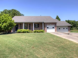 3004 Back 9 Dr, Claremore, OK 74017