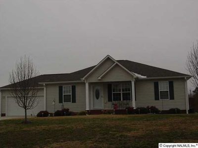 40 Dempsey Ct, Arab, AL, 35016