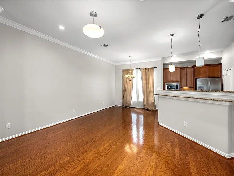 1614 Stuart St — Photo 17