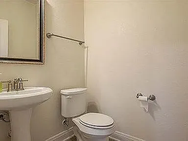 1608 Garamond Ln — Photo 8