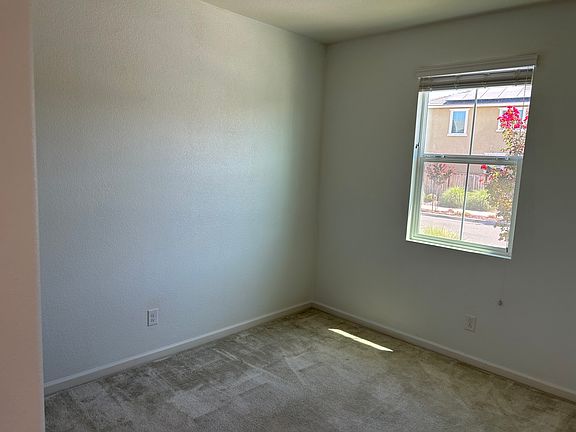 3rd image of 5367 Kankakee Dr