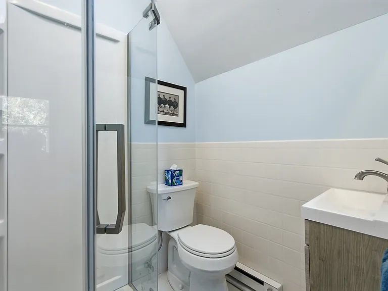 3 Foster Ave — Photo 18