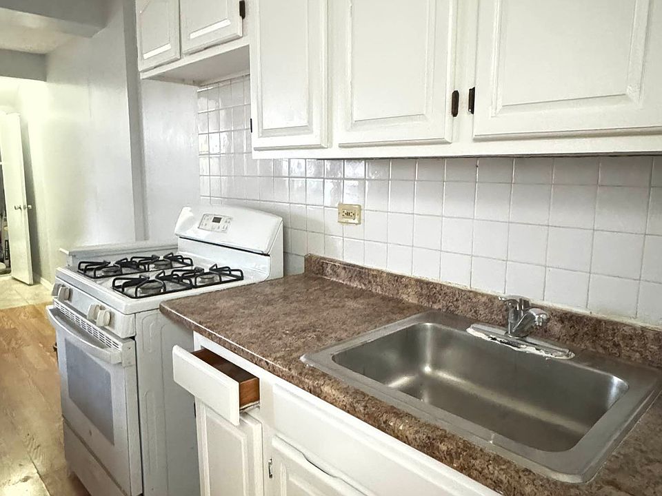 1st image of 1320 E 87th St Floor 1