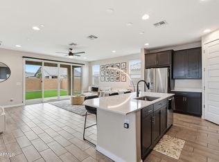 2323 W Grenadine Road, Phoenix, AZ 85041