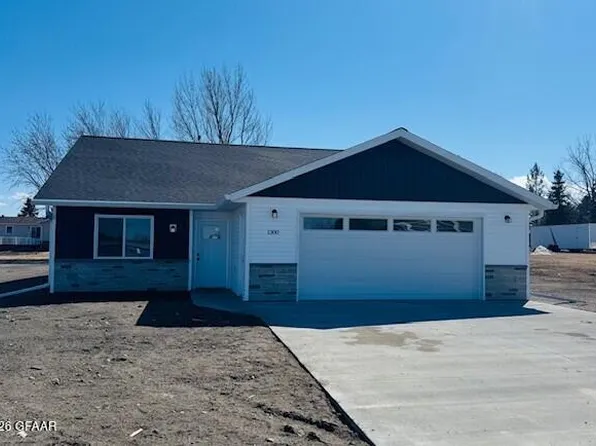 1300 16th St SE, Devils Lake, ND 58301