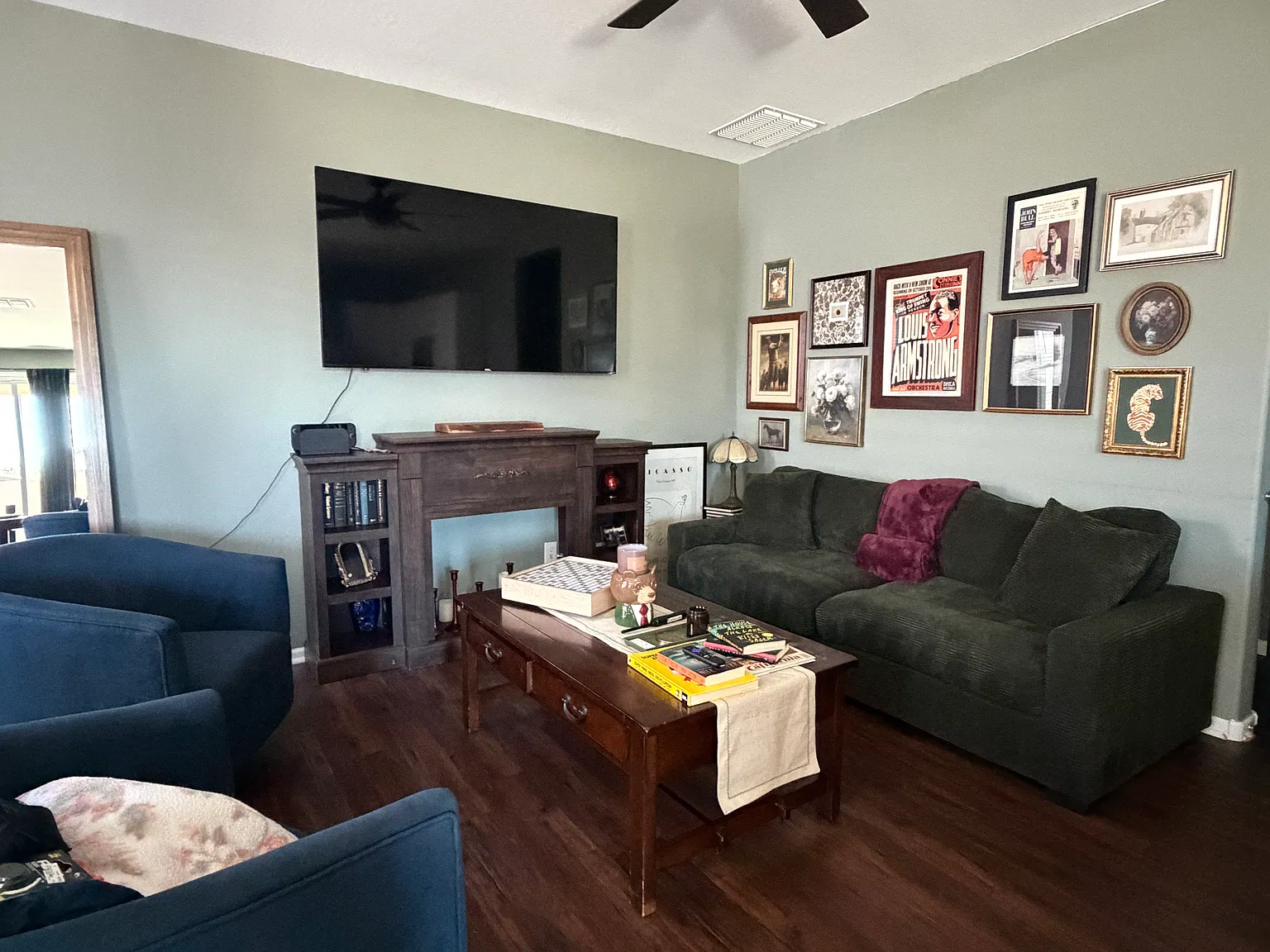 3 bed, 1232 sqft, $1,900 — Photo 4