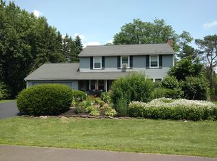 3 Edge Trl, Sugarloaf, PA 18249