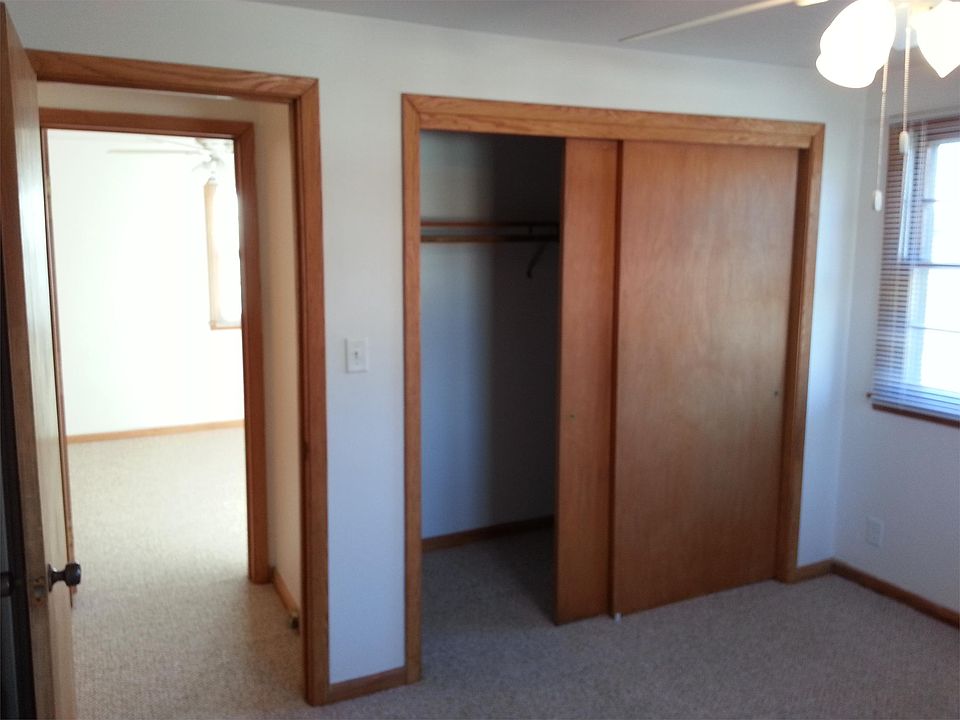 1st image of 1201 Royal Dr