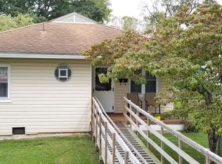 212 Lee Ave, Oak Hill, WV 25901