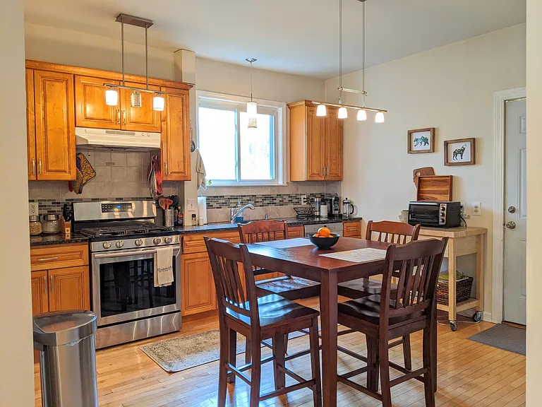 33 Osgood St — Photo 12