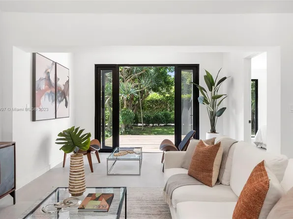 190 NW 93rd St, Miami Shores, FL 33150