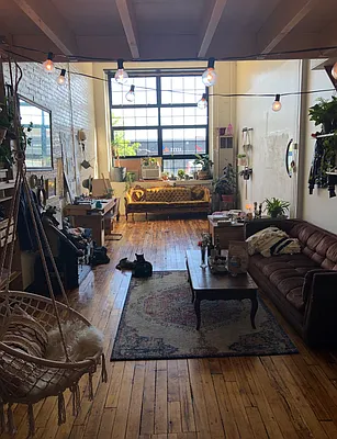 Rented by Carnegie Management Inc | media 17