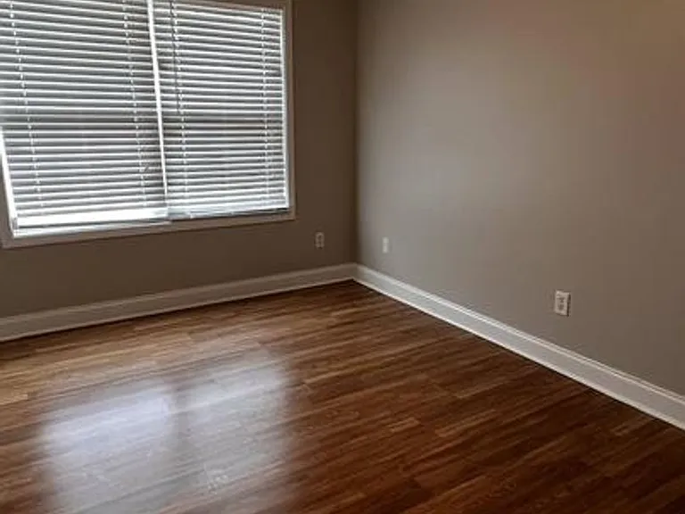 73 Pulaski St — Photo 10