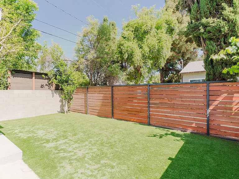 8107 Lemona Ave — Photo 21