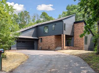 230 E 107th Street Cir, Bloomington, MN 55420