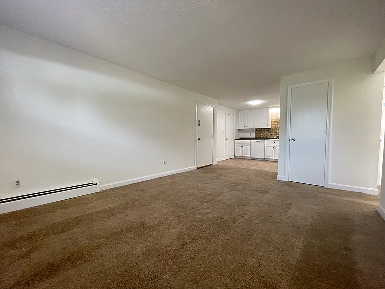 Delmont Estates — Photo 14