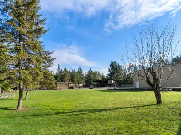 1143 Bellevue Rd, Nanaimo, BC V9P 2C4