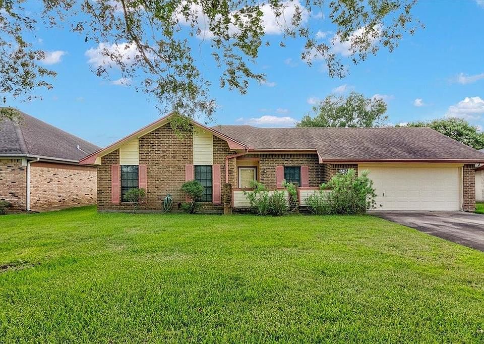 1735 Bryant Way Beaumont TX 77706 Zillow