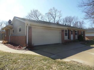 12115 W Diane Dr, Wauwatosa, WI 53226