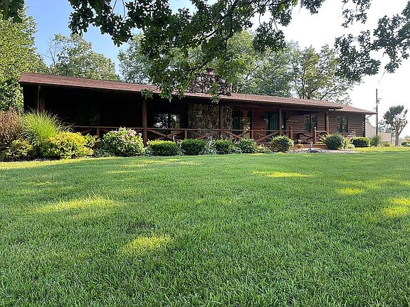 5th image of 1240 Woodview Ln