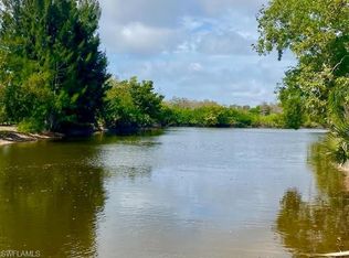 201 Pine Key Ln #192, Naples, FL 34114