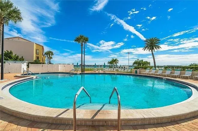 895 S Gulfview Blvd #202 — Photo 32