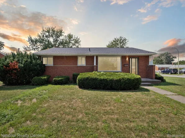 9871 Denne St, Livonia, MI 48150