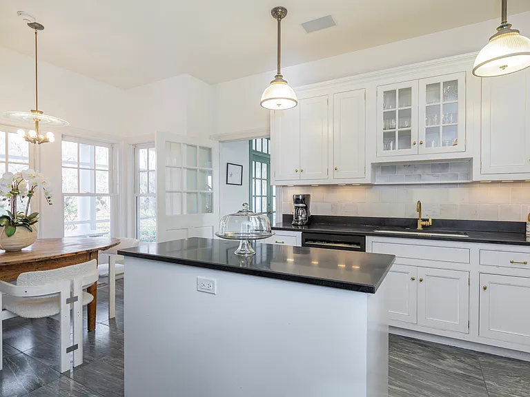 147 Wainscott Harbor Rd — Photo 8