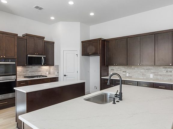 3rd image of 117 Stoneledge