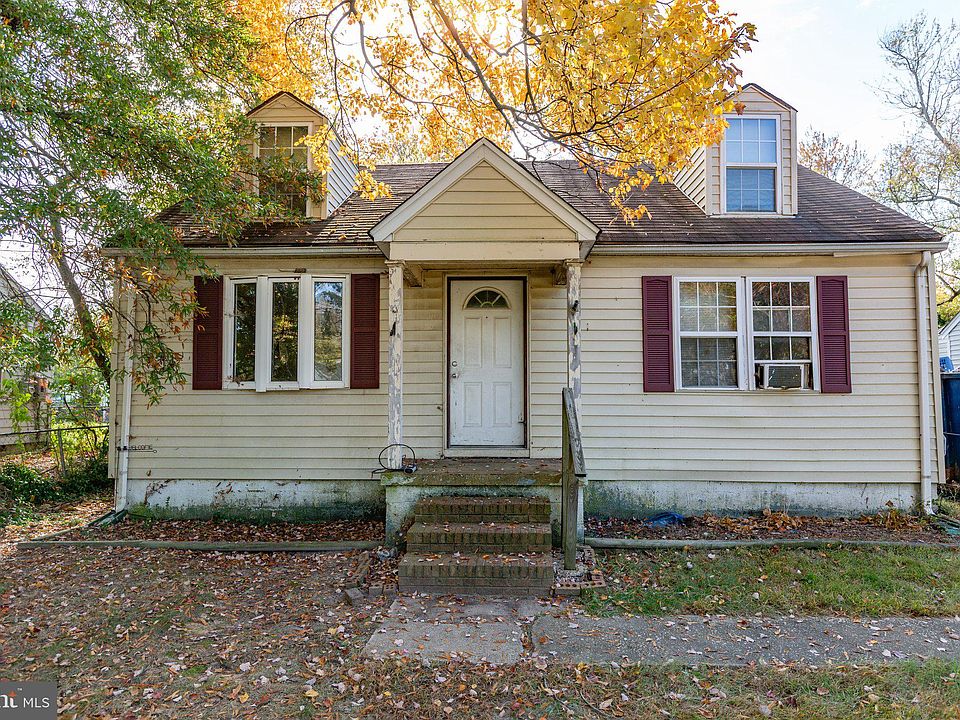 1st image of 111 Beauregard St