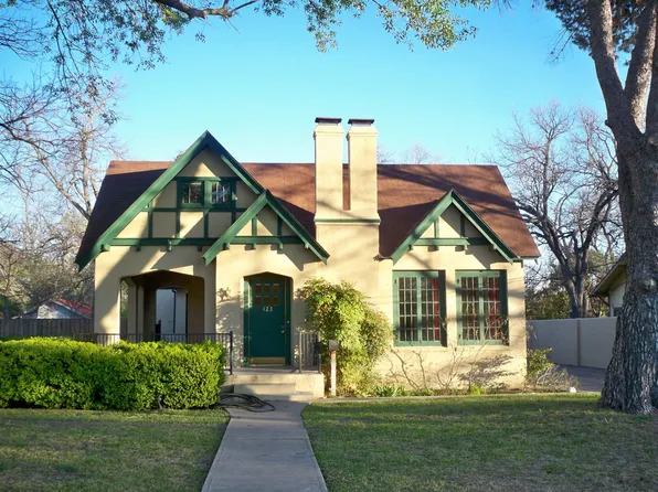 423 E Greenwood St, Del Rio, TX 78840