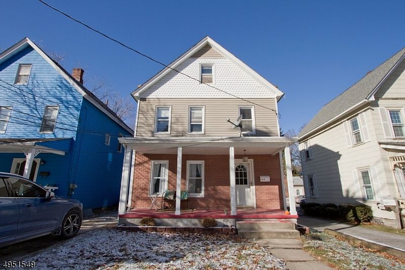 1st image of 64 Woodside Ave