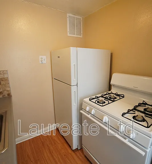 1340 E 14th Ave #B — Photo 4